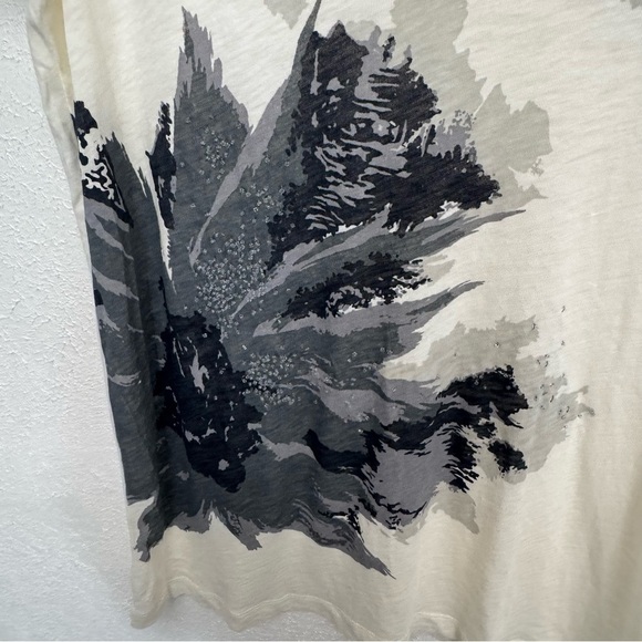 J. Crew Ivory Floral Print Tee Size Large - Picture 3 of 6